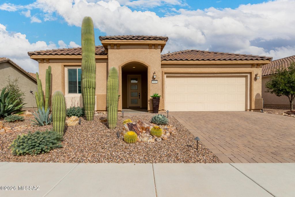 6840 W Komo Point Trail, Marana, AZ 85658
