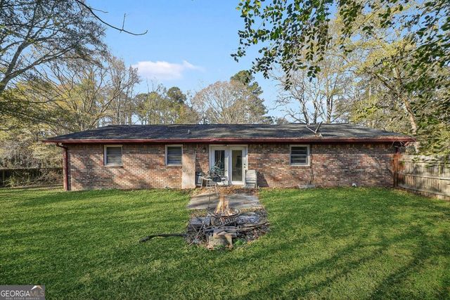 205 Briarwood Drive, Dallas, GA 30132