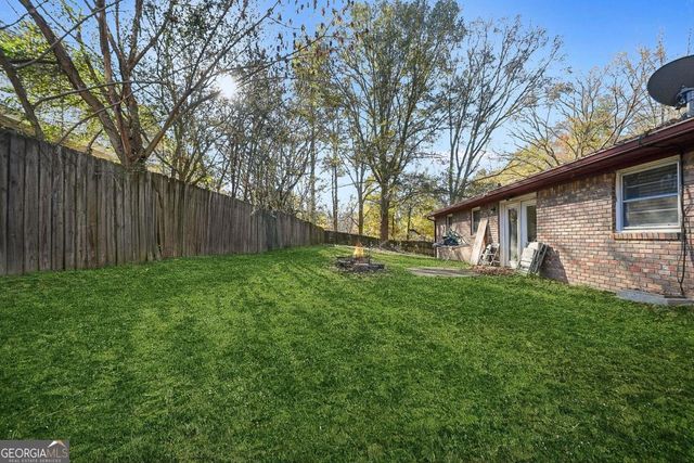 205 Briarwood Drive, Dallas, GA 30132