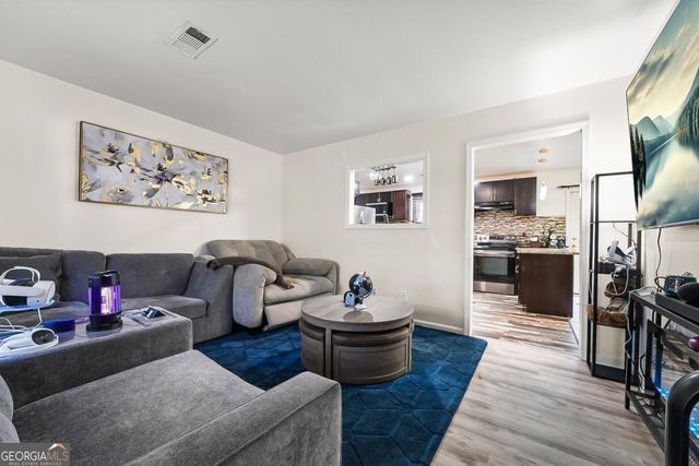 205 Briarwood Drive, Dallas, GA 30132