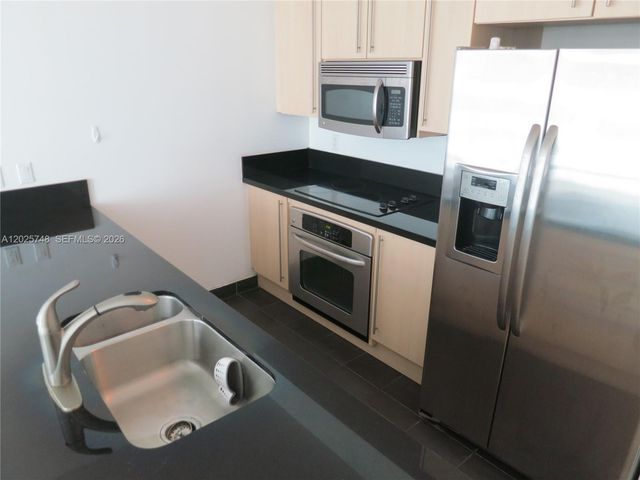 1111 SW 1 AV 1223-N, Miami, FL 33130