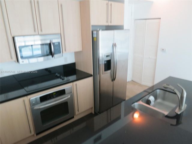 1111 SW 1 AV 1223-N, Miami, FL 33130