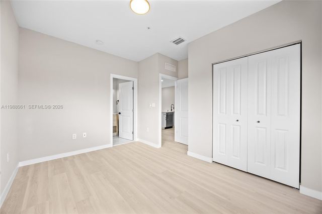 630 NE 166th St 3, Miami, FL 33162