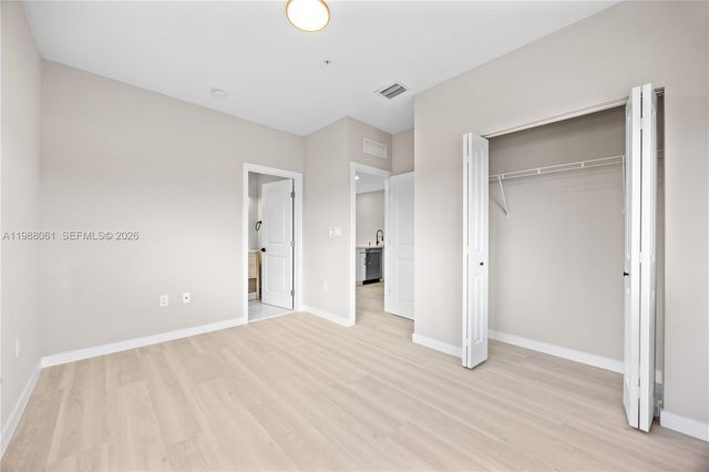 630 NE 166th St 3, Miami, FL 33162