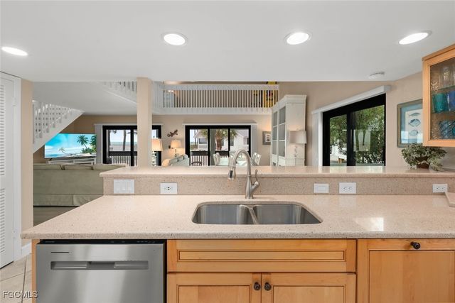 6 Beach Homes, Captiva, FL 33924