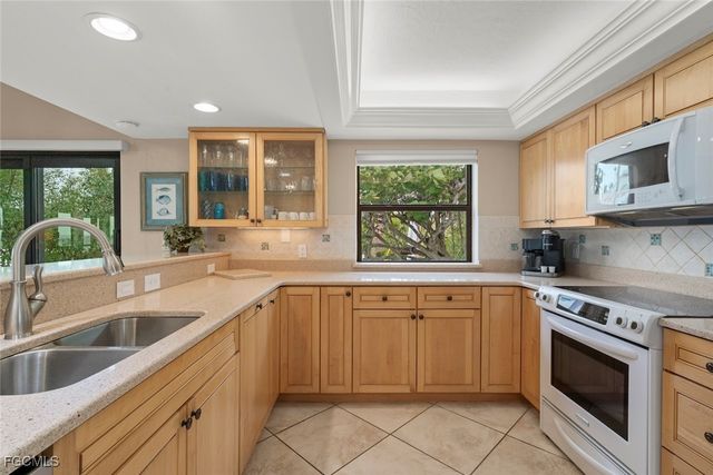 6 Beach Homes, Captiva, FL 33924