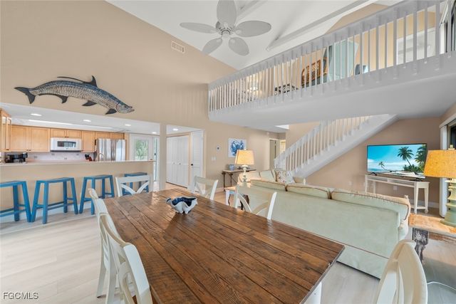 6 Beach Homes, Captiva, FL 33924