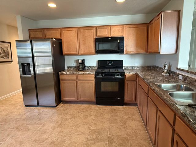 233 N Hobby ST, Georgetown, TX 78633