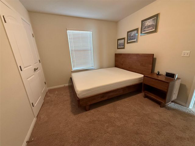 233 N Hobby ST, Georgetown, TX 78633