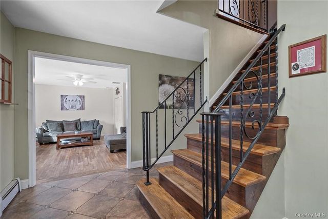 94 Peddler Hill Road, Monroe, NY 10950