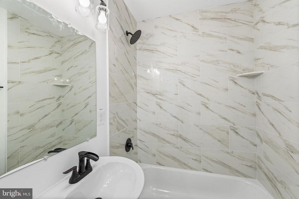 Image 18 of property listing at 3826 10TH ST, Baltimore, MD 21225