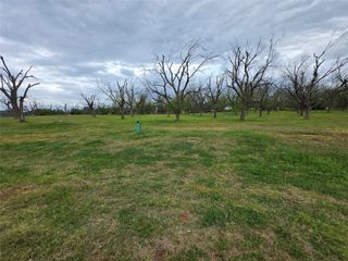 8421 W Landings Road, Granbury, TX 76049