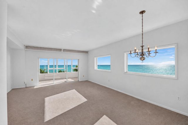 2850 S Ocean Boulevard PH-514, Palm Beach, FL 33480