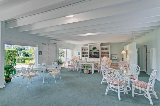2850 S Ocean Boulevard PH-514, Palm Beach, FL 33480