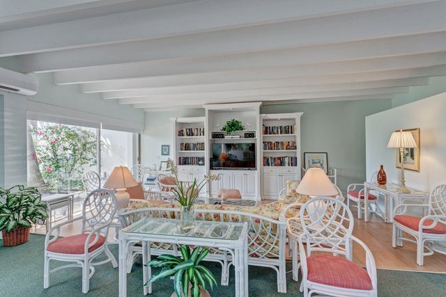 2850 S Ocean Boulevard PH-514, Palm Beach, FL 33480