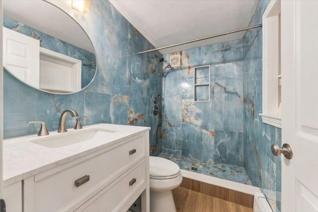 12 Woodbine Ave, Pembroke, MA 02359
