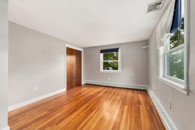 12 Woodbine Ave, Pembroke, MA 02359
