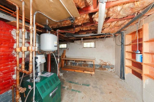 12 Woodbine Ave, Pembroke, MA 02359