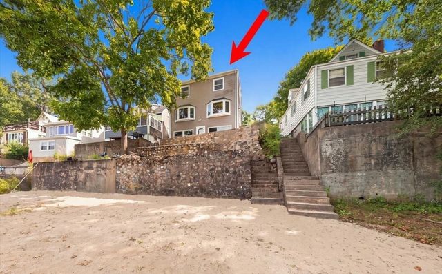 12 Woodbine Ave, Pembroke, MA 02359