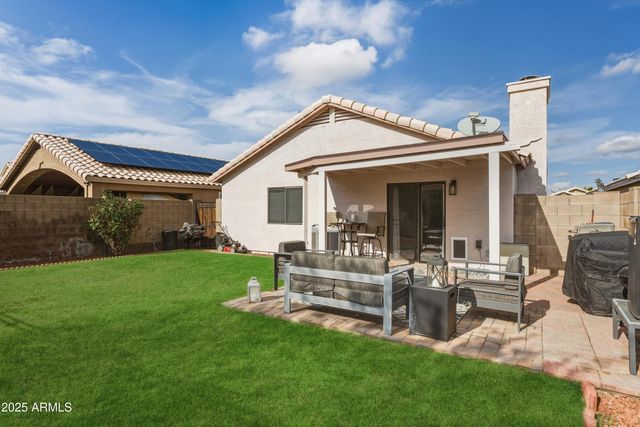 2105 E ROBIN Lane, Phoenix, AZ 85024