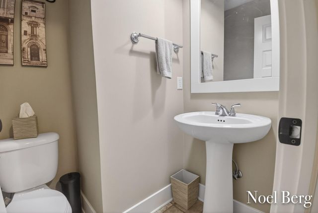 16861 Birchview Drive, Crockery Twp, MI 49448