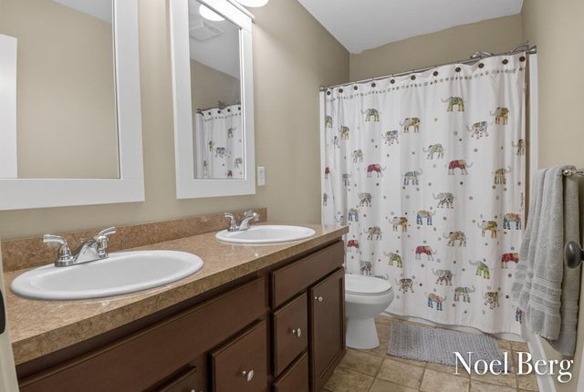 16861 Birchview Drive, Crockery Twp, MI 49448