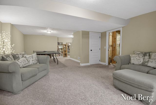 16861 Birchview Drive, Crockery Twp, MI 49448