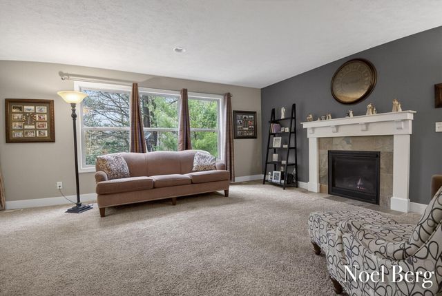 16861 Birchview Drive, Crockery Twp, MI 49448