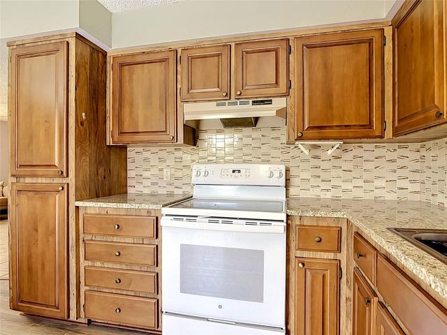 910 BIG TREE ROAD 12-4, South Daytona, FL 32119