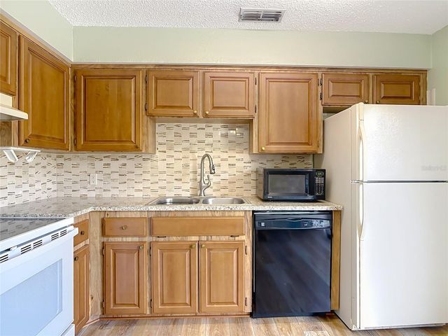 910 BIG TREE ROAD 12-4, South Daytona, FL 32119