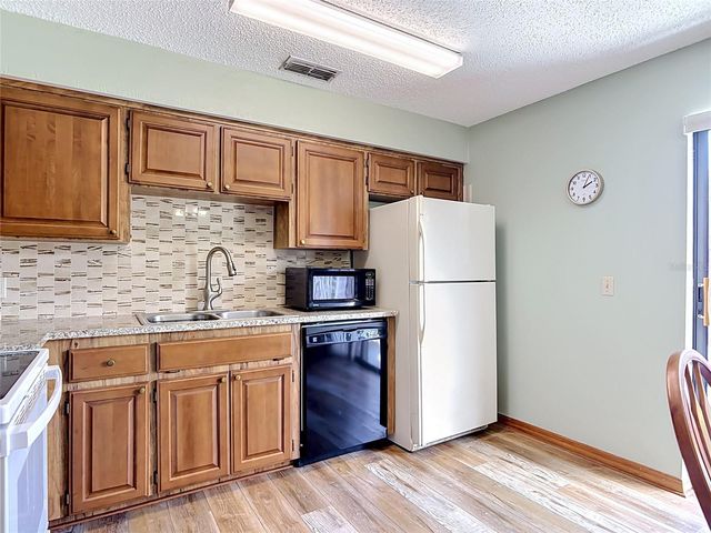 910 BIG TREE ROAD 12-4, South Daytona, FL 32119