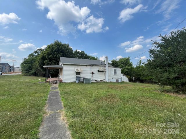 1900 Salome Church Road, Charlotte, NC 28262
