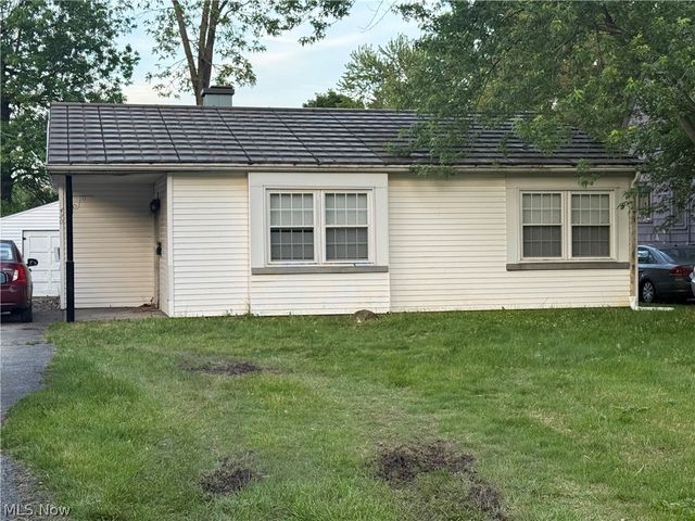 420 Perkinswood Boulevard NE, Warren, OH 44483