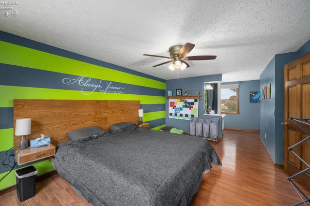 2504 Eden East Drive, Northwood, OH 43619