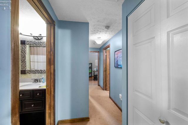 2504 Eden East Drive, Northwood, OH 43619