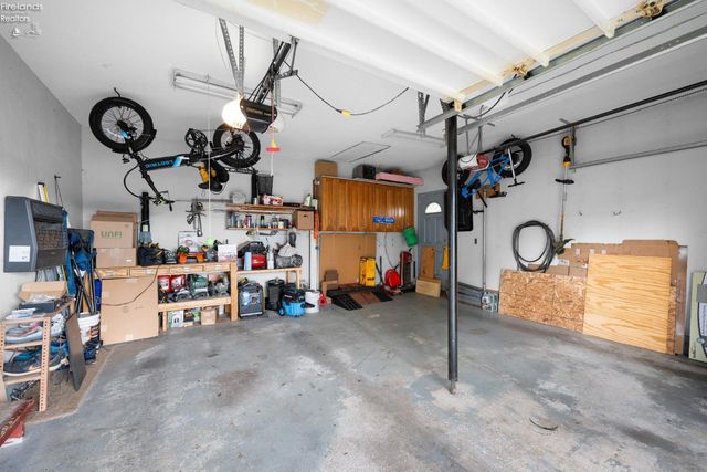 2504 Eden East Drive, Northwood, OH 43619