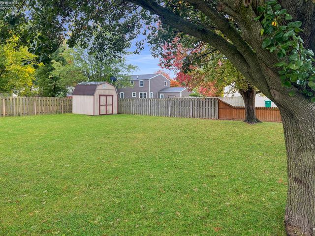 2504 Eden East Drive, Northwood, OH 43619