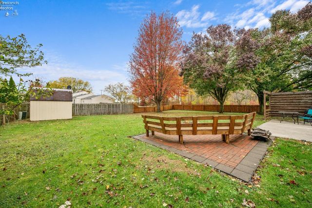 2504 Eden East Drive, Northwood, OH 43619