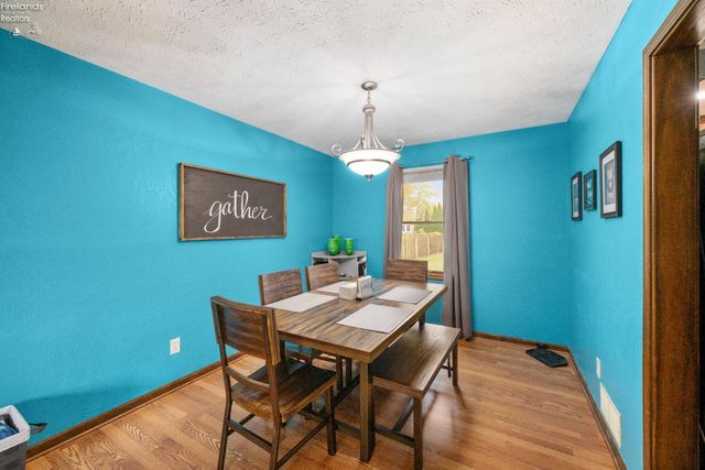 2504 Eden East Drive, Northwood, OH 43619