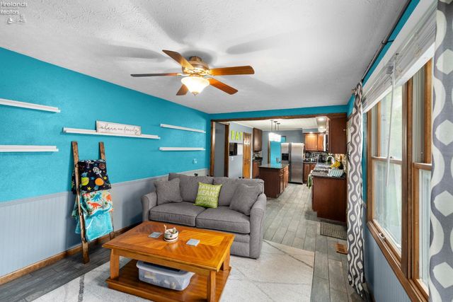 2504 Eden East Drive, Northwood, OH 43619