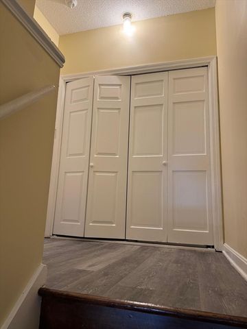 29 Willow St B, Lawrence, MA 01841