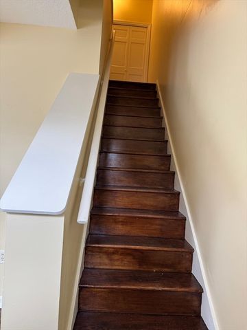 29 Willow St B, Lawrence, MA 01841