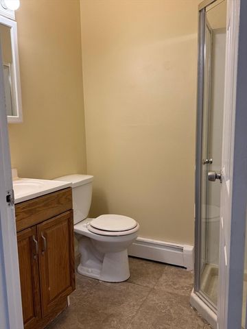 29 Willow St B, Lawrence, MA 01841