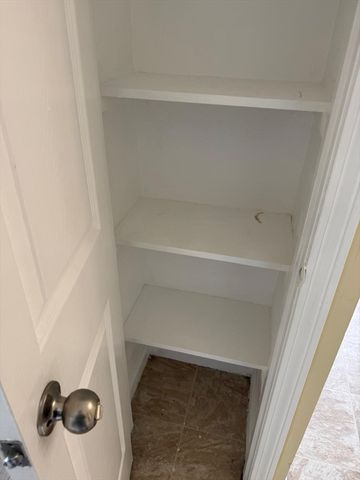 29 Willow St B, Lawrence, MA 01841