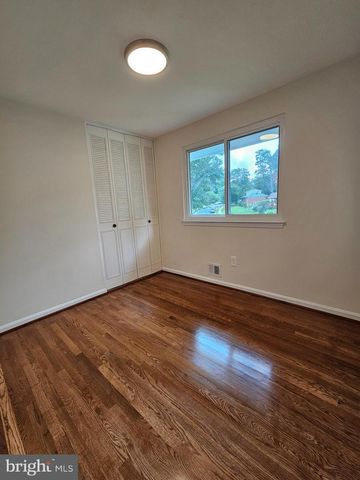 5021 SWINTON DR, Fairfax, VA 22032