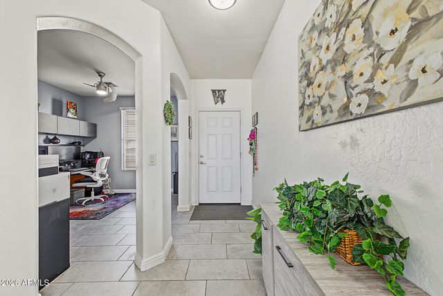 8907 W PRESTON Lane, Tolleson, AZ 85353