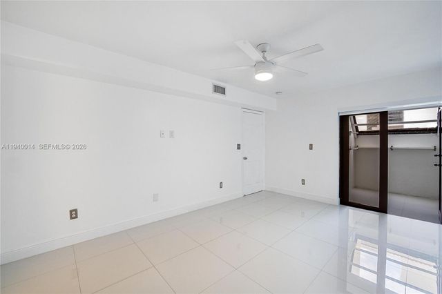 3545 Magellan Cir 356-5, Aventura, FL 33180