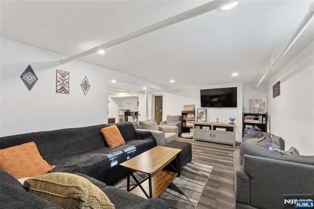 51 Sicomac Road, North Haledon, NJ 07508