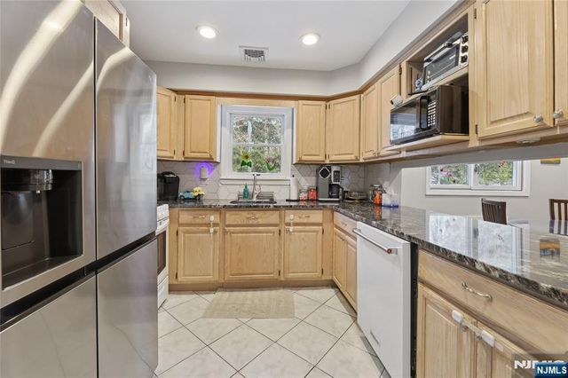 51 Sicomac Road, North Haledon, NJ 07508