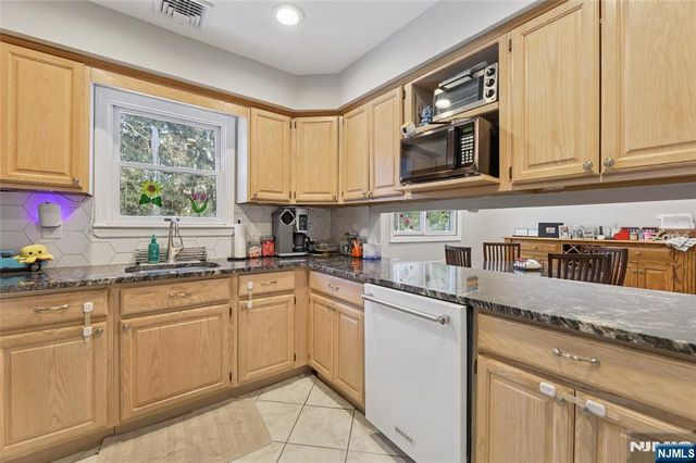 51 Sicomac Road, North Haledon, NJ 07508